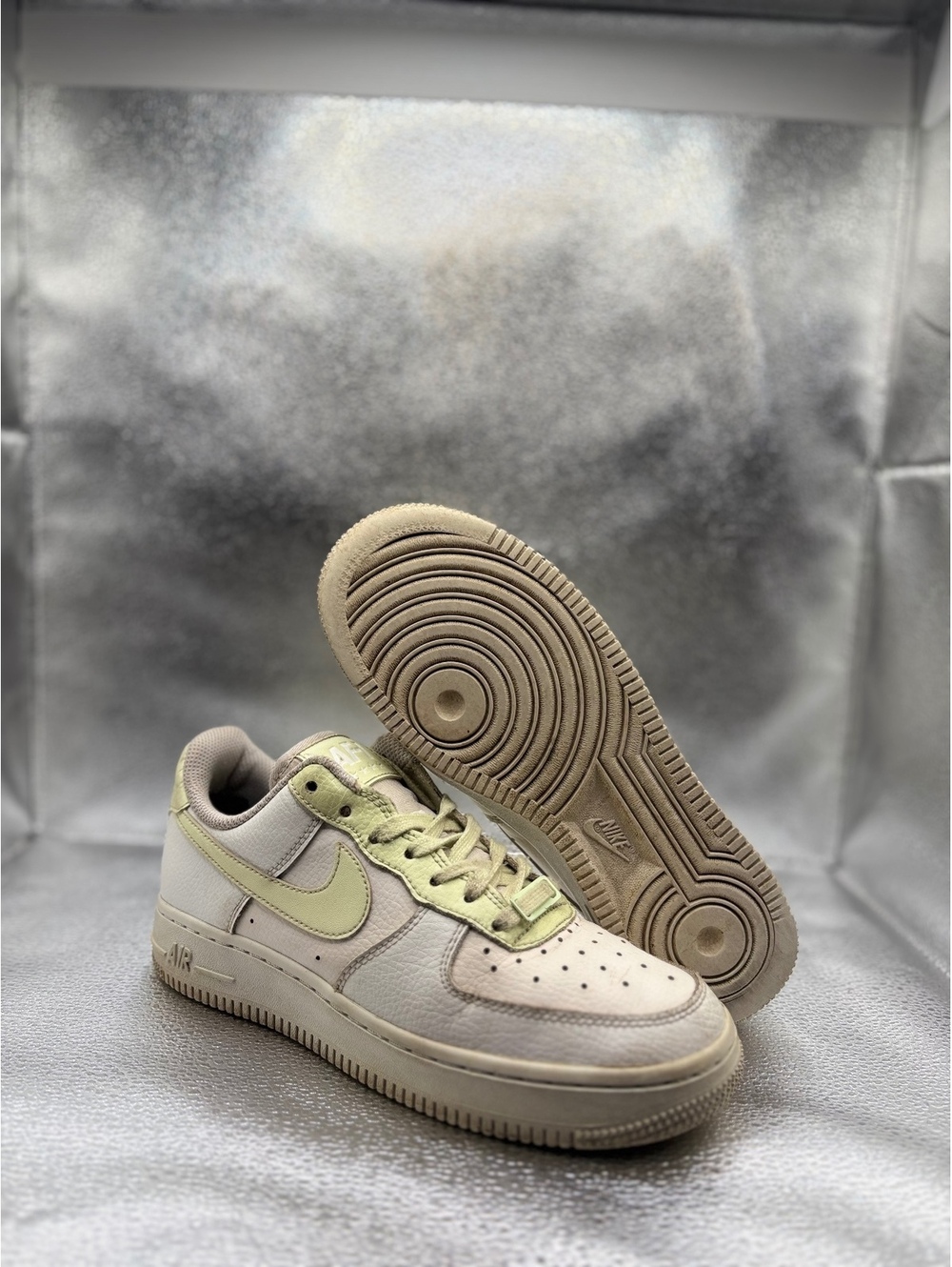 Nike Air Force 1 low lime ice